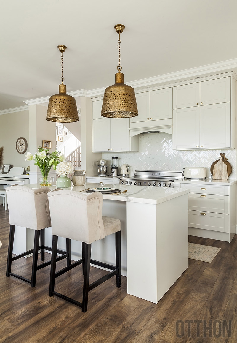 12884.lakas3.w (1).jpg