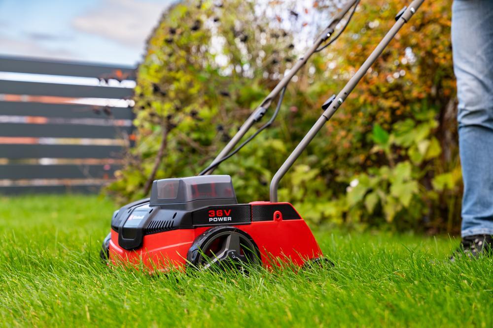 3420660_CORDLESS SCARIFIERS_AERATORS_GC-SC_36-31_Lifestage1_small.jpg