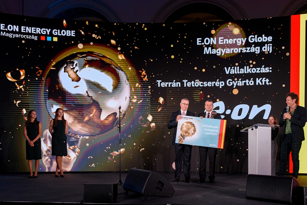 EON_ENERGY_GLOBE_143.jpg