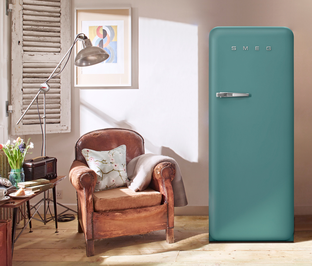 Smeg-fridge-in-NEW-Emerald-Green.jpg