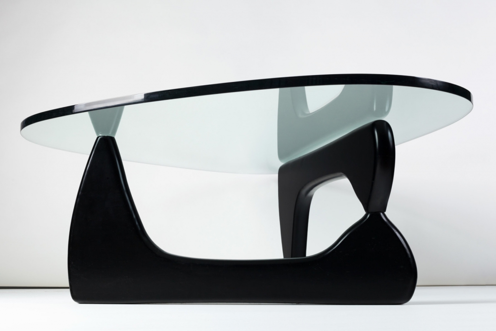 Isamu-Noguchi-Coffee-Table-IN-50-Herman-Miller-1600x1067.jpg