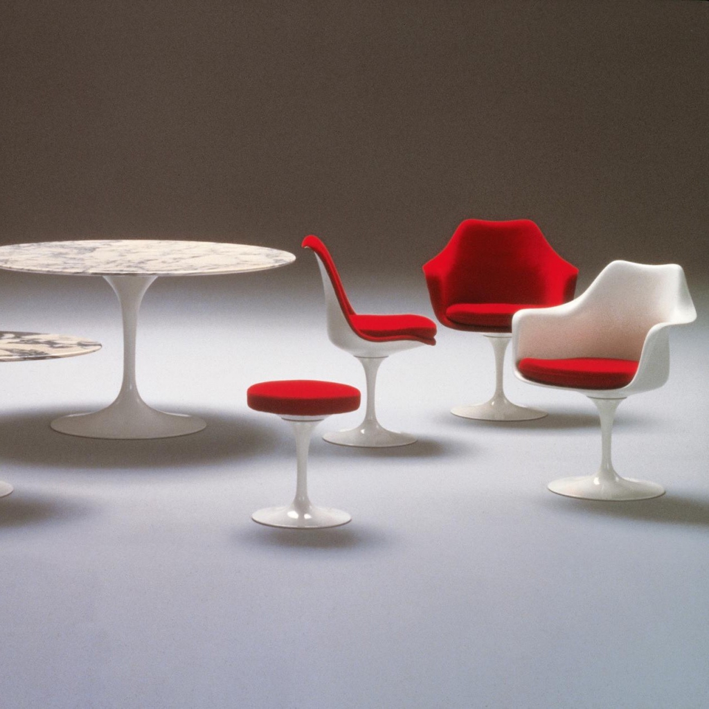 Knoll-International_Tulip-Eero-Saarinen-Hocker_1276x1276-ID1948466-2d22b8c2e53814c89eb99a23912656cd.jpg
