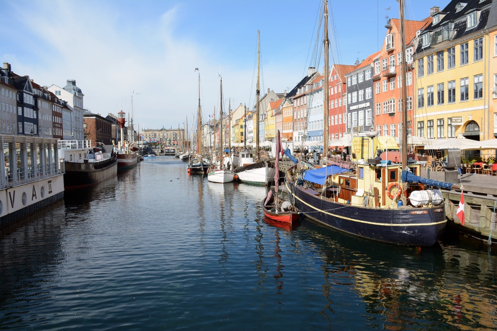 copenhagen-2762251_1280.jpg