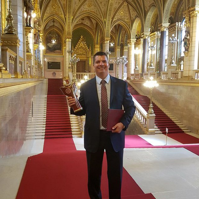 Láss túl a határokon! Magyar Innováció a virágok között