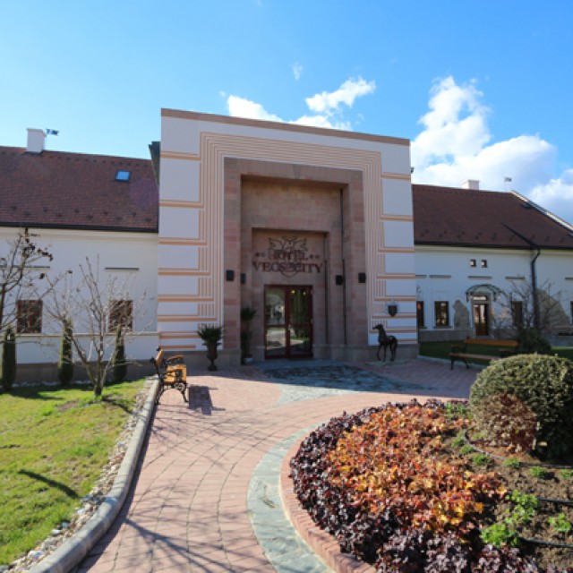 Ősz érkezik a HOTEL VÉCSECITY****-be (x)