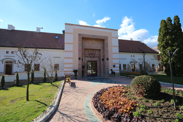 Ősz érkezik a HOTEL VÉCSECITY****-be (x)