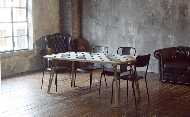 Étkezőasztal változtatható külsővel