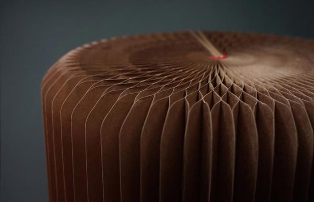 Könyvbe rejtett bútorok