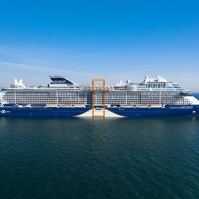 Elképesztő luxus a Celebrity Cruises fedélzetén: fotók a tengerjáróról