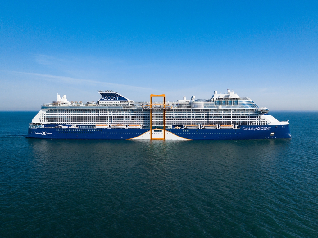 Elképesztő luxus a Celebrity Cruises fedélzetén: fotók a tengerjáróról