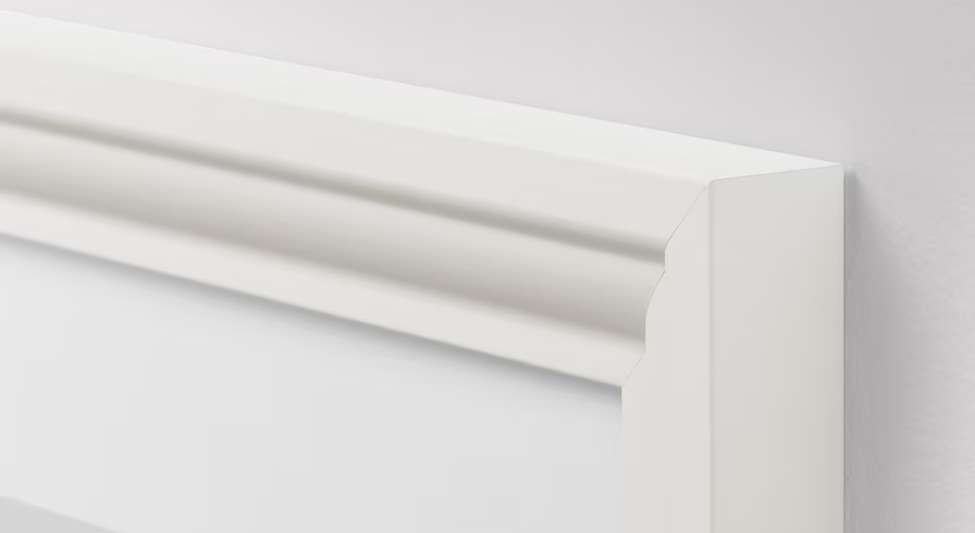 Egy zseniális IKEA hack: fali stukkó képkeretekből