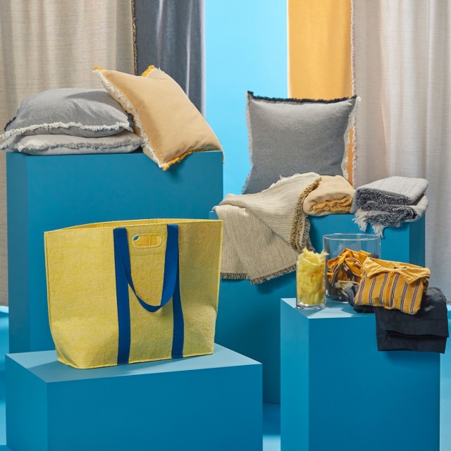 Újrahasznosított munkaruhákból készült az IKEA új textilkollekciója