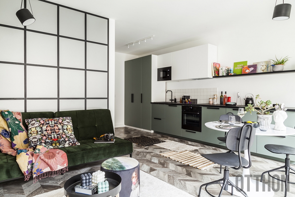 Posztmodern színfolt: egy kuckós lakás a belvárosban