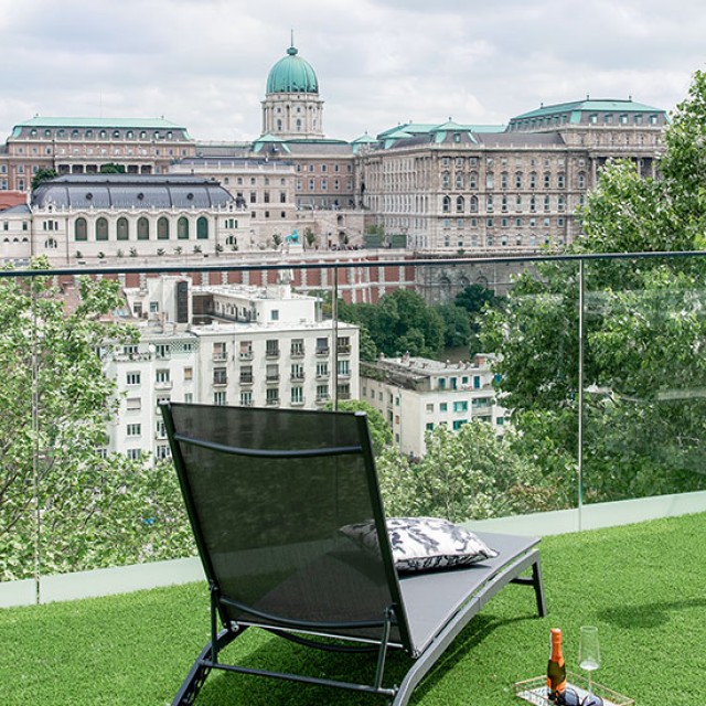Őrjítően szép körpanoráma: 115 m2-es penthouse lakás a budapesti Naphegyen - Fotók