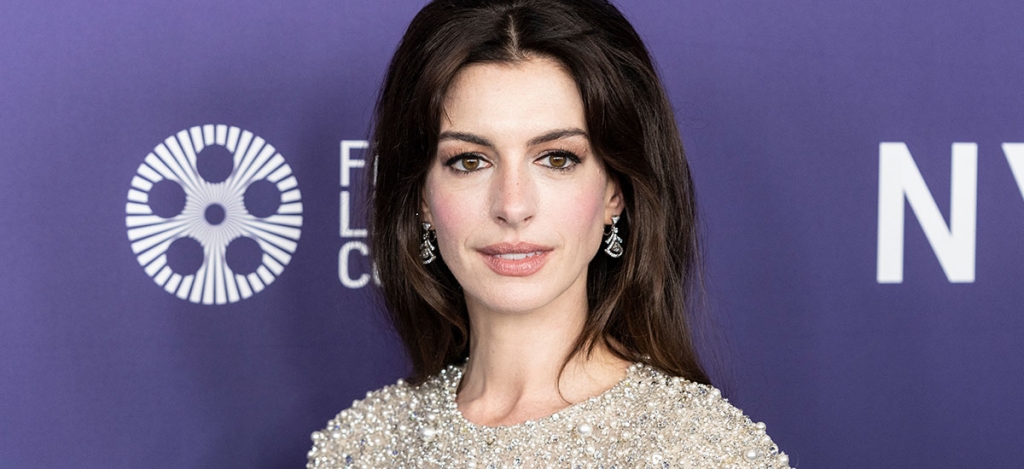 Anne Hathaway megmutatta „midimalista” előszobáját: a lakberendezők imádják!