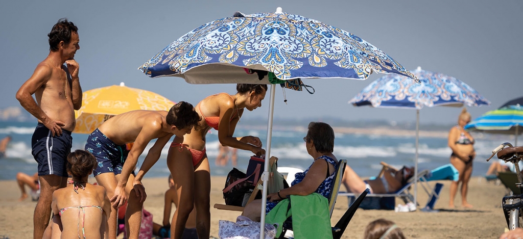 6 udvariatlan dolog, amiért megharagudhatnak rád a strandon: ezeket ne kövesd el!