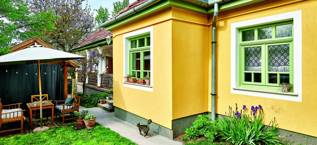 A nagyi bútorai is megtalálták a helyüket ebben a bájos, mégis modern pilisi parasztházban