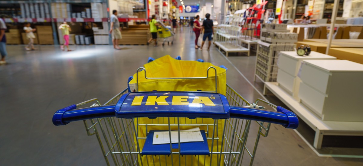 Áramütés veszélye miatt visszahívja az IKEA ezeket a falilámpákat – mutatjuk a részleteket!