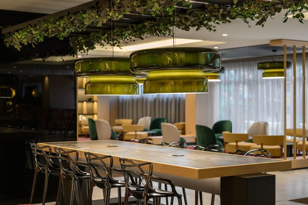 Modern, kényelmes, mégis ismerős: megújultak a Danubius Hotels szállodái Modern, kényelmes, mégis ismerős: megújultak a Danubius Hotels szállodái