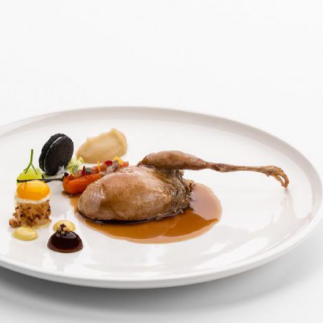 A nemzetközileg elismert séf a magyarországi Bocuse d'Or döntőjén is villantott
