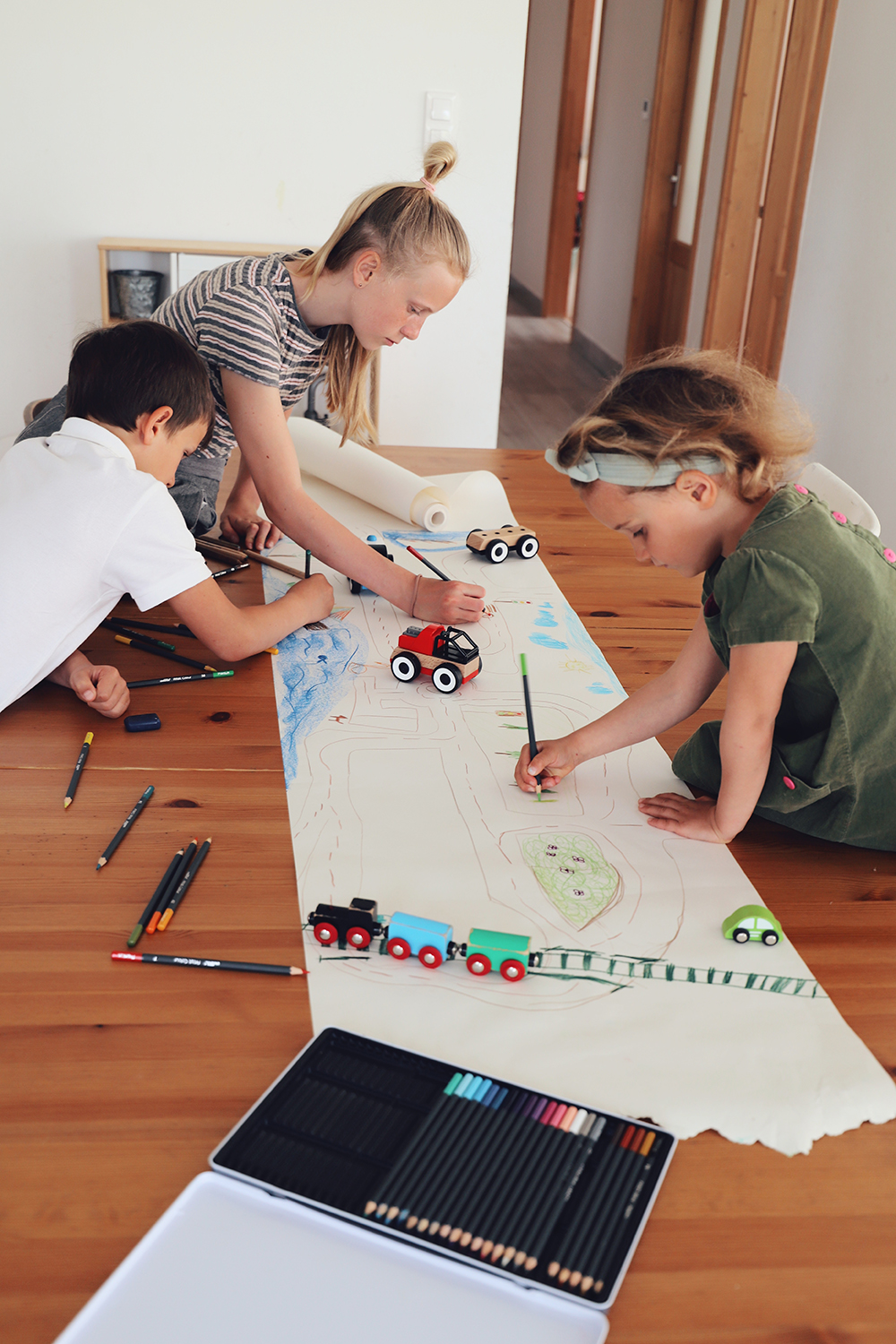 Teljenek vidáman a gyermekeddel otthon töltött napok! Teljenek vidáman a gyermekeddel otthon töltött napok!