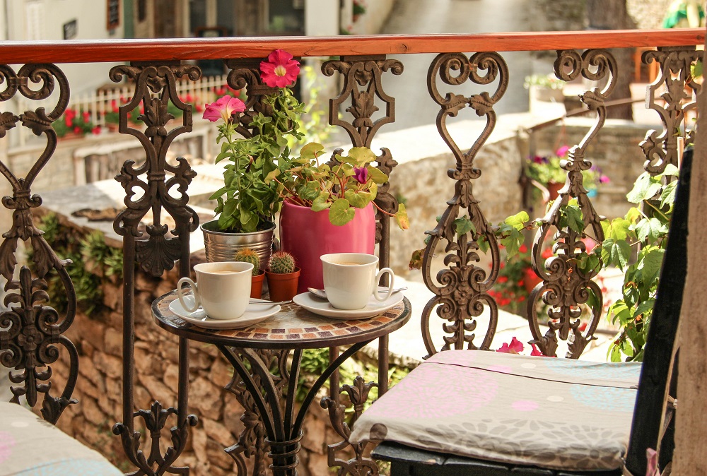 Hozz ki belőle még többet: praktikus ötletek kis erkélyekhez