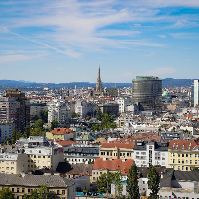 Növényekkel ültetik be az épületek homlokzatát Bécsben